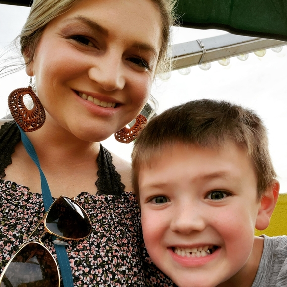 Hello Sunshine 🌞 - Picture 2 of 8